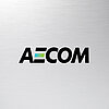 AECOM Logo auf Metallhintergrund